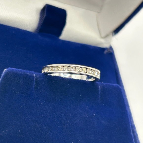 Vintage Ring Channel Set Crystal Eternity Band Sz 7.5 - Picture 2 of 8